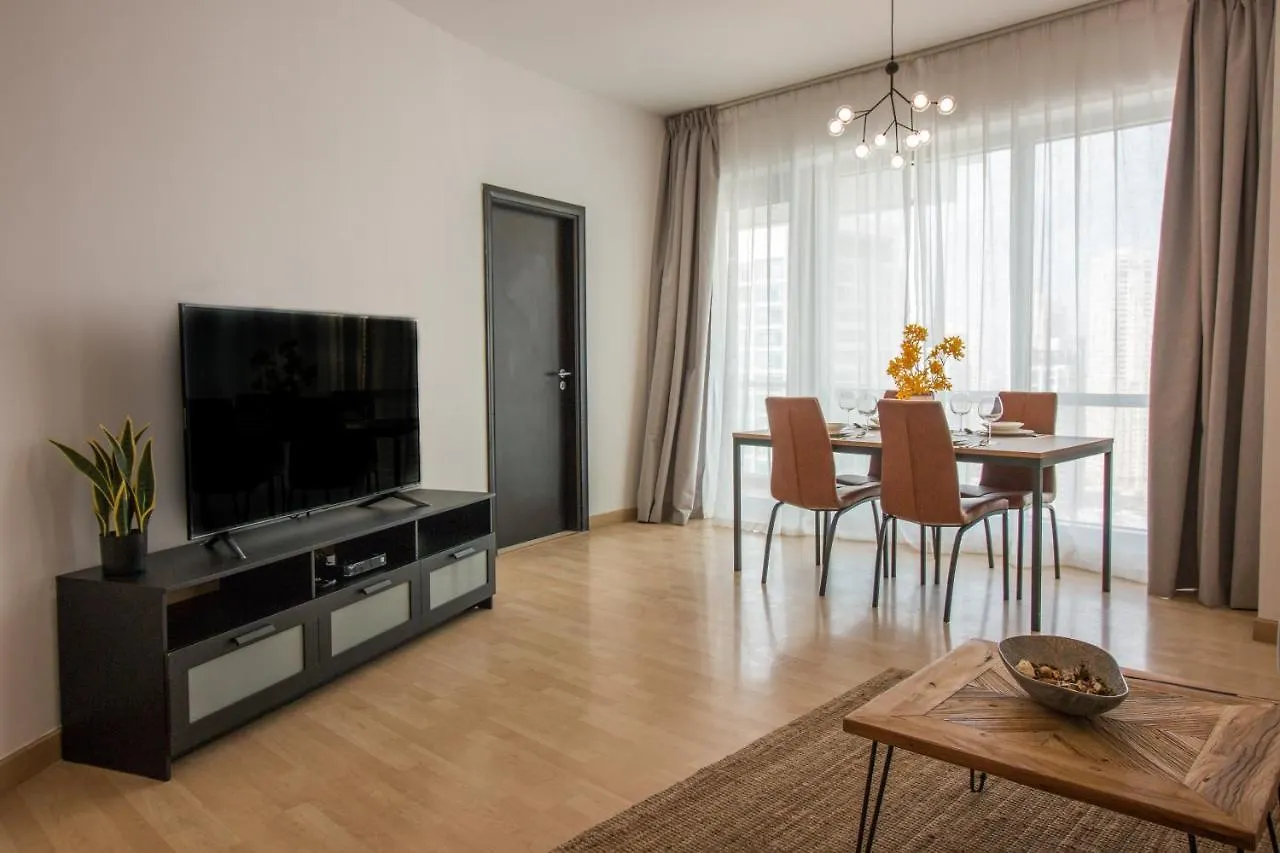 Panaromic Marina View - 2Br La Riviera Apartment Dubai